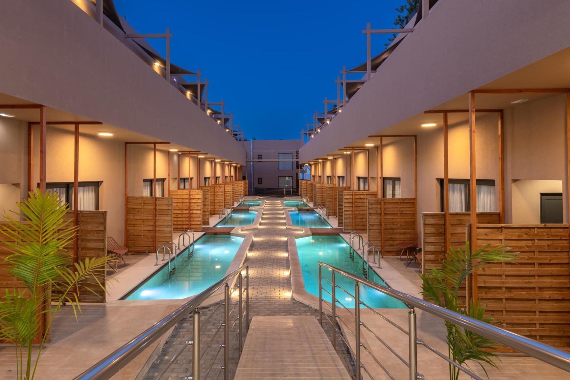 Golden Bee Lifestyle Hotell Stalida Exteriör bild